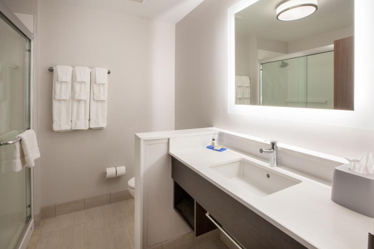 Holiday Inn Express & Suites - Chilliwack East An Ihg Hotel Esterno foto