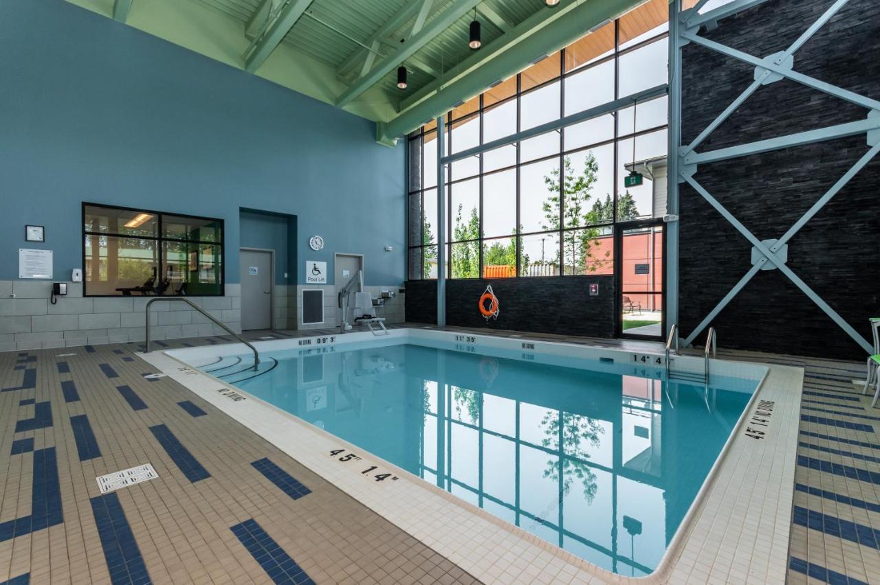 Holiday Inn Express & Suites - Chilliwack East An Ihg Hotel Esterno foto