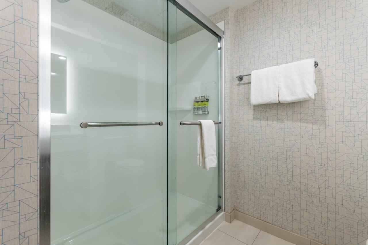 Holiday Inn Express & Suites - Chilliwack East An Ihg Hotel Esterno foto